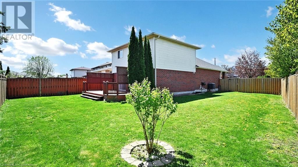 84 HAWKINS DRIVE Image 44