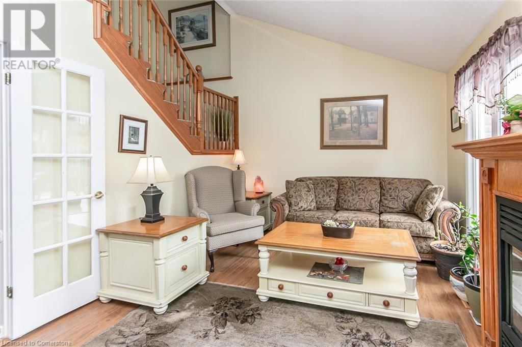 586 DRUMMERHILL CRESCENT Image 17