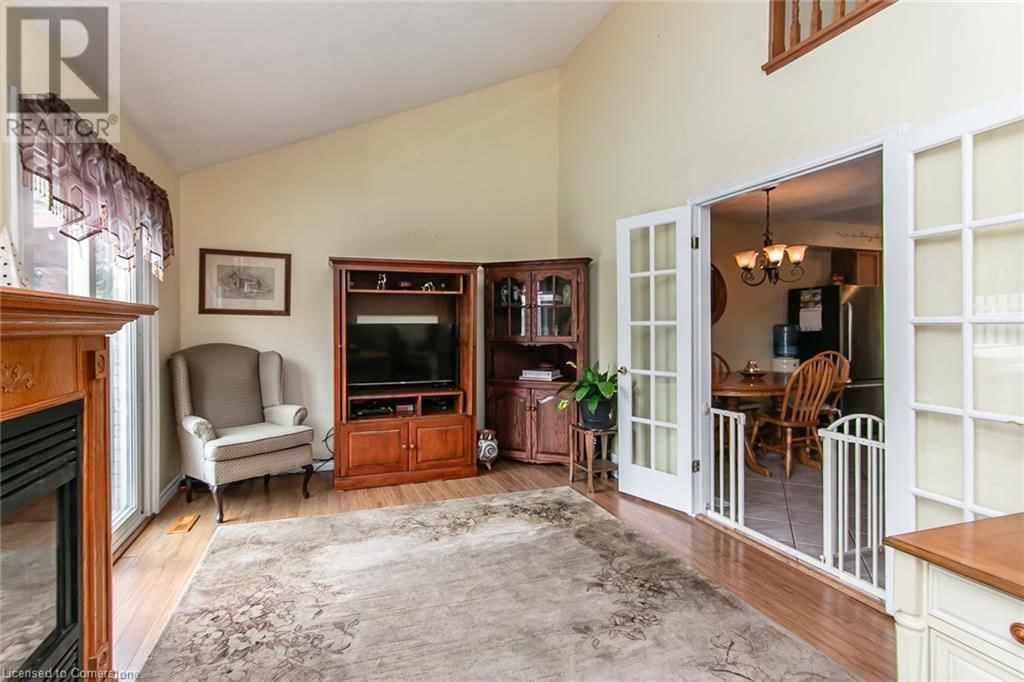 586 DRUMMERHILL CRESCENT Image 20