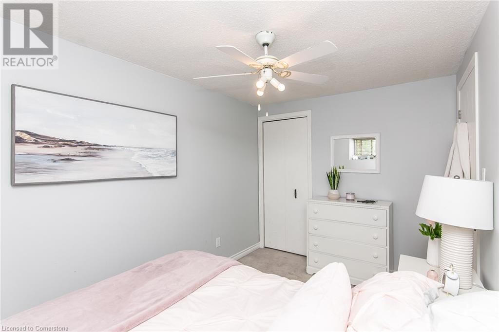 586 DRUMMERHILL CRESCENT Image 30