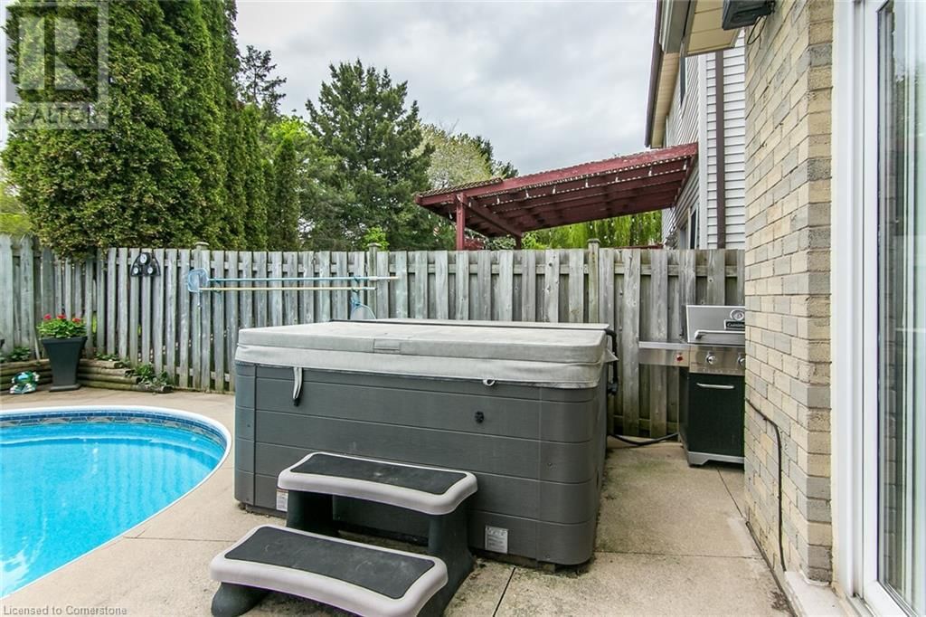 586 DRUMMERHILL CRESCENT Image 49
