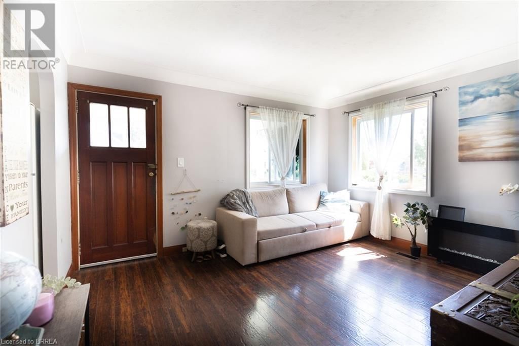 6 EASTBOURNE STREET Image 9