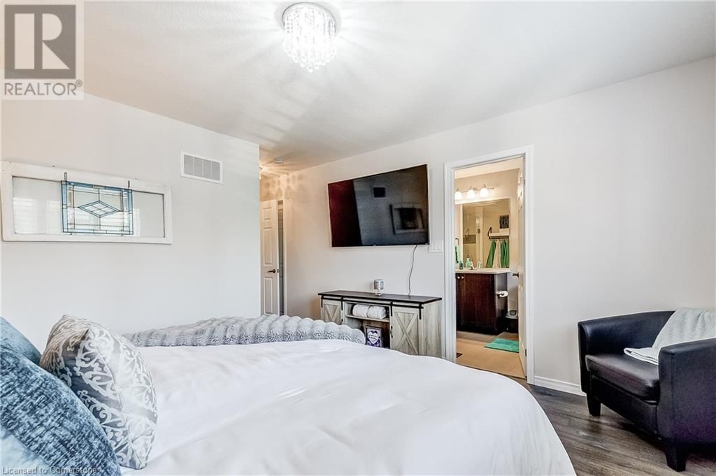 43 PATTERSON DRIVE Image 32