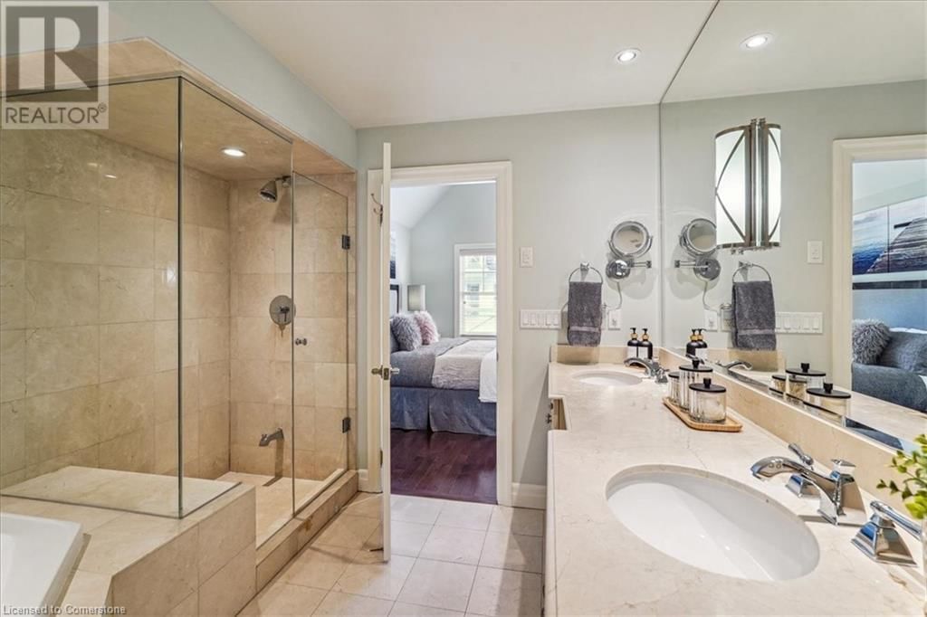 2378 MARINE DRIVE Image 21