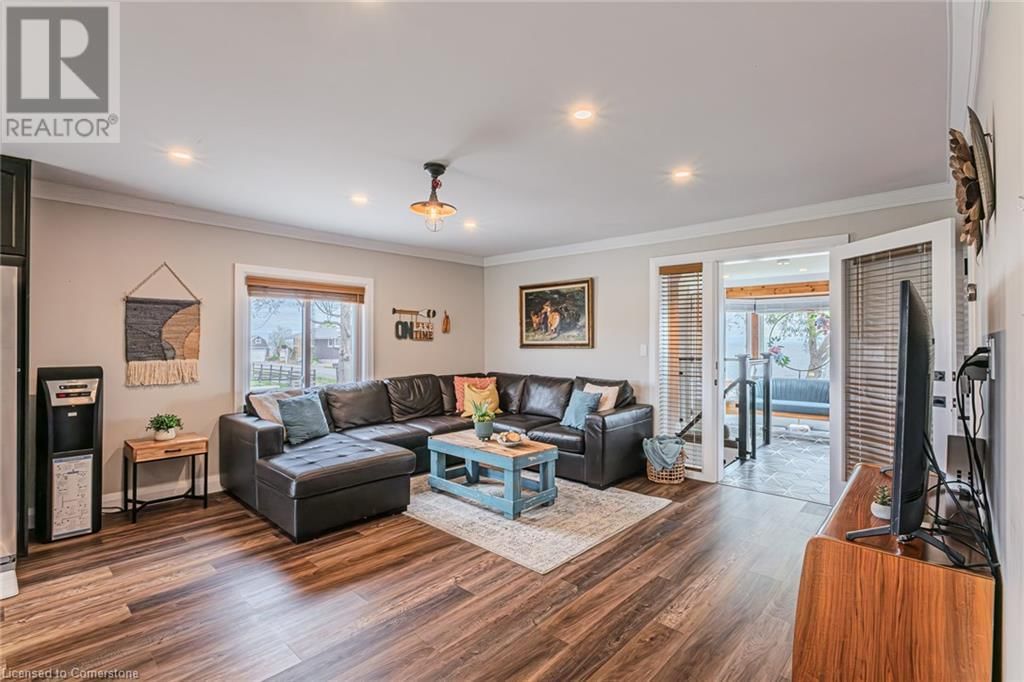 1231 LAKESHORE ROAD Image 14