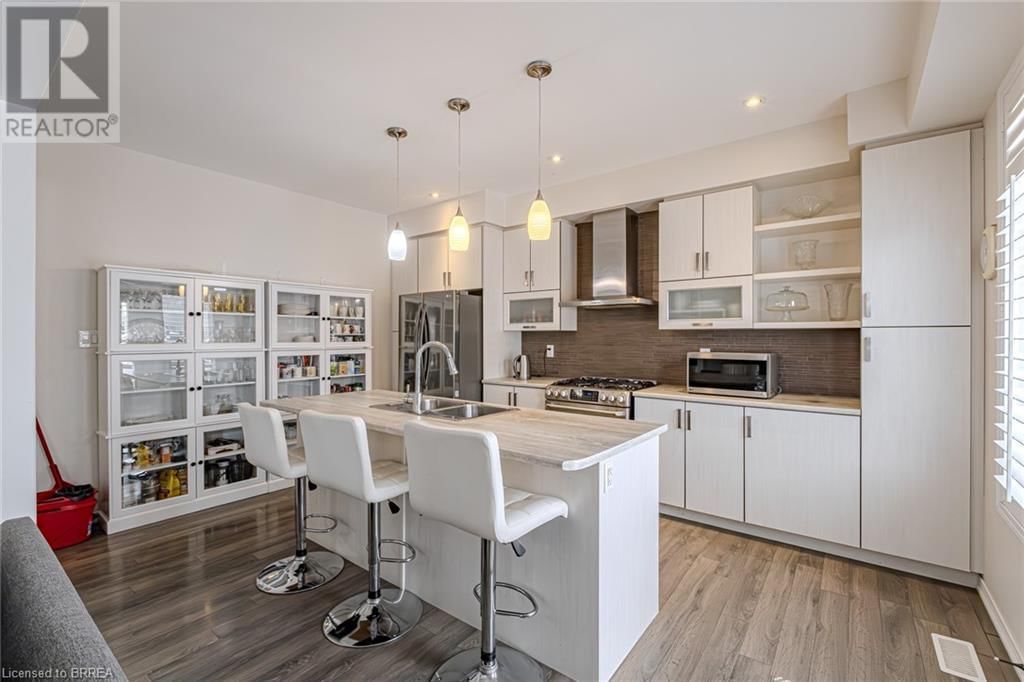 29 CARROLL LANE Image 13
