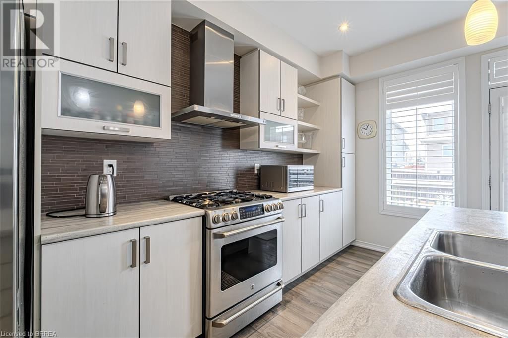 29 CARROLL LANE Image 16