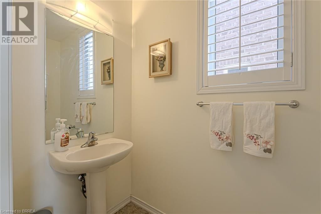 29 CARROLL LANE Image 18