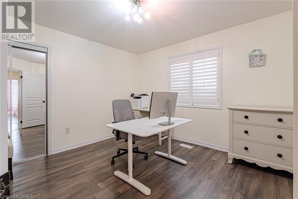 29 CARROLL LANE Image 28