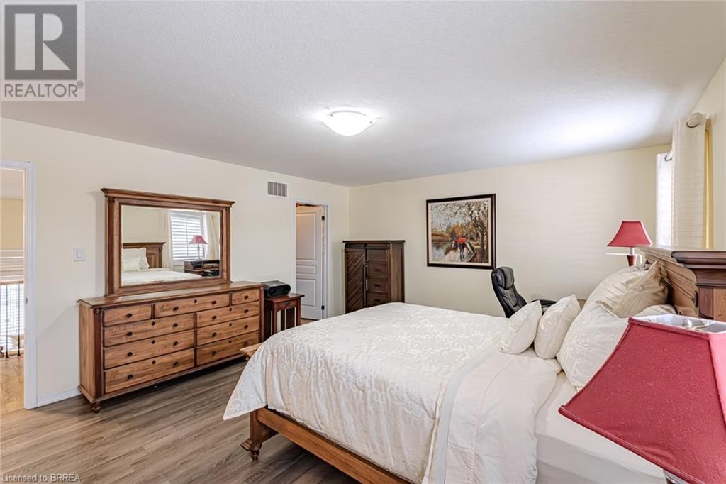 29 CARROLL LANE Image 31