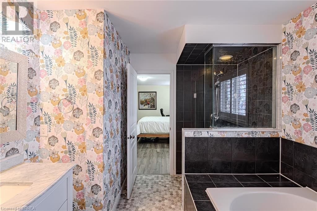 29 CARROLL LANE Image 35