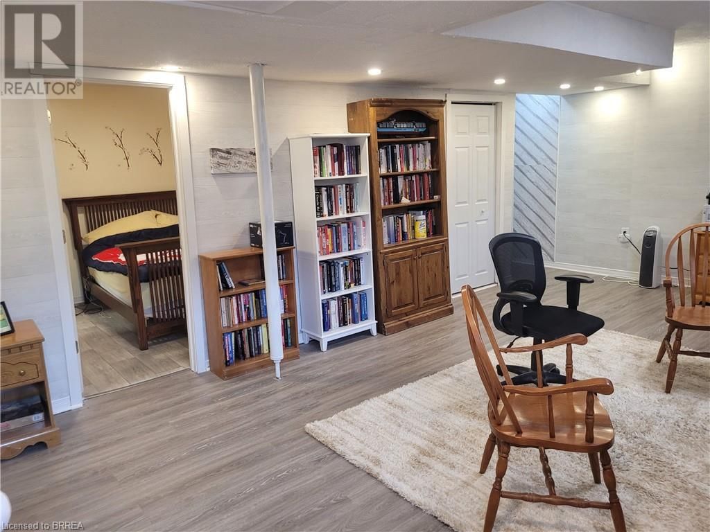 29 CARROLL LANE Image 38