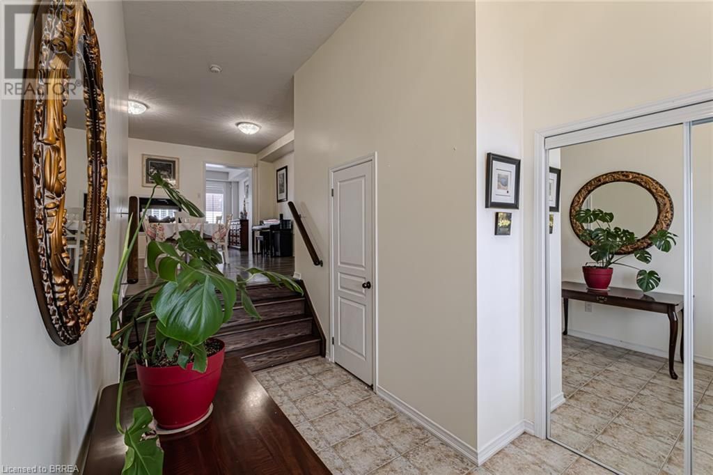 29 CARROLL LANE Image 4
