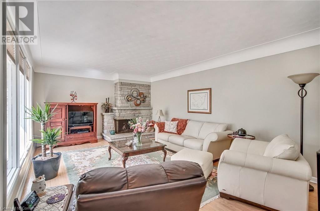 129 ONEIDA BOULEVARD Image 17