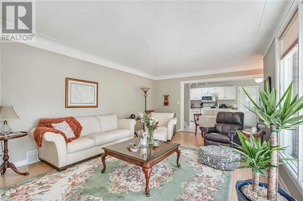 129 ONEIDA BOULEVARD Image 19