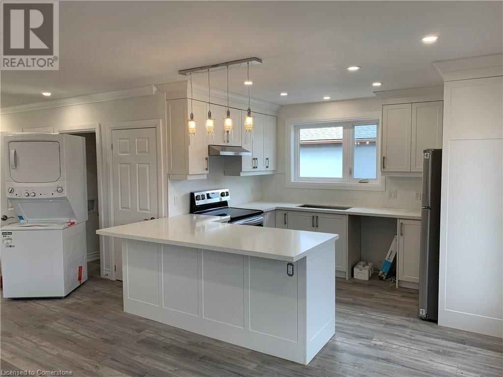 Upper - 114 WARREN AVENUE Image 3