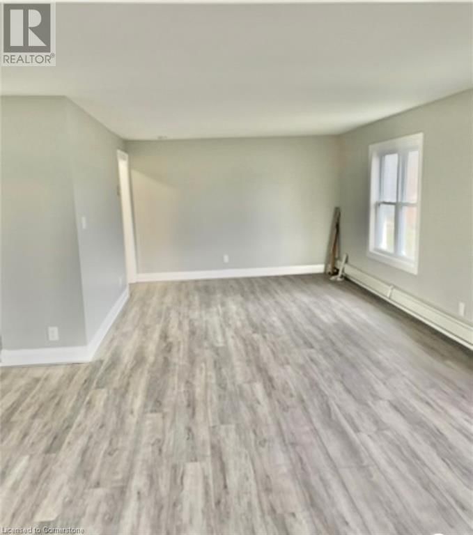 393 BOWEN ROAD Image 15