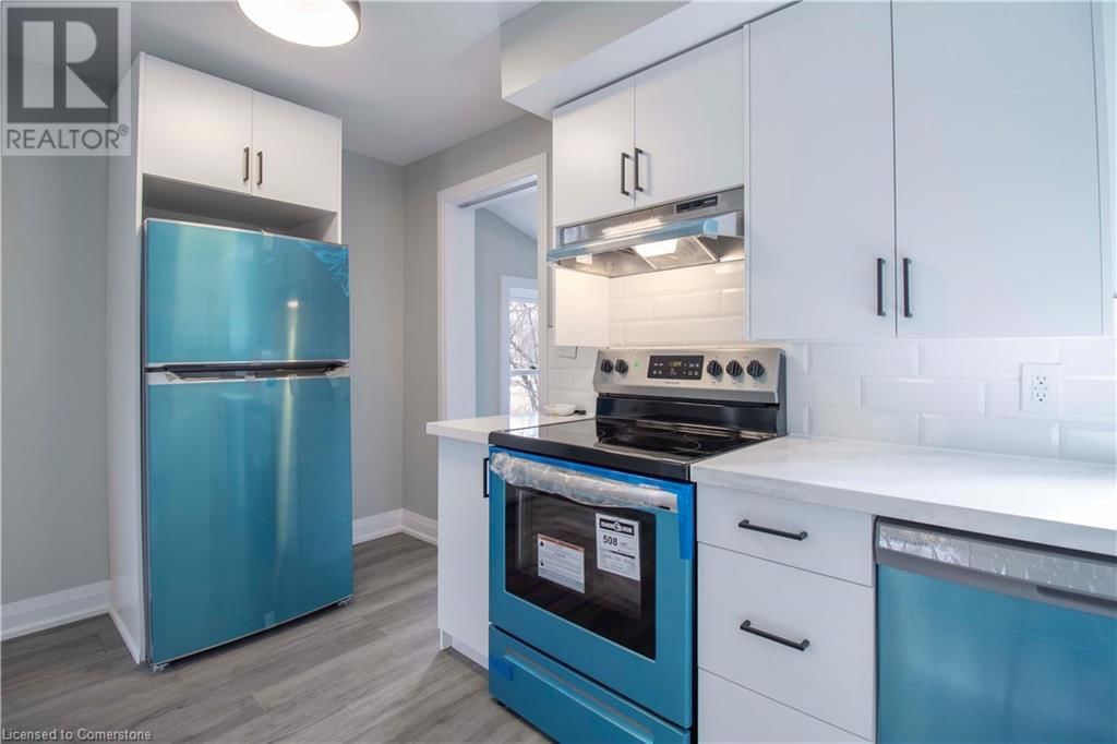 393 BOWEN ROAD Image 25