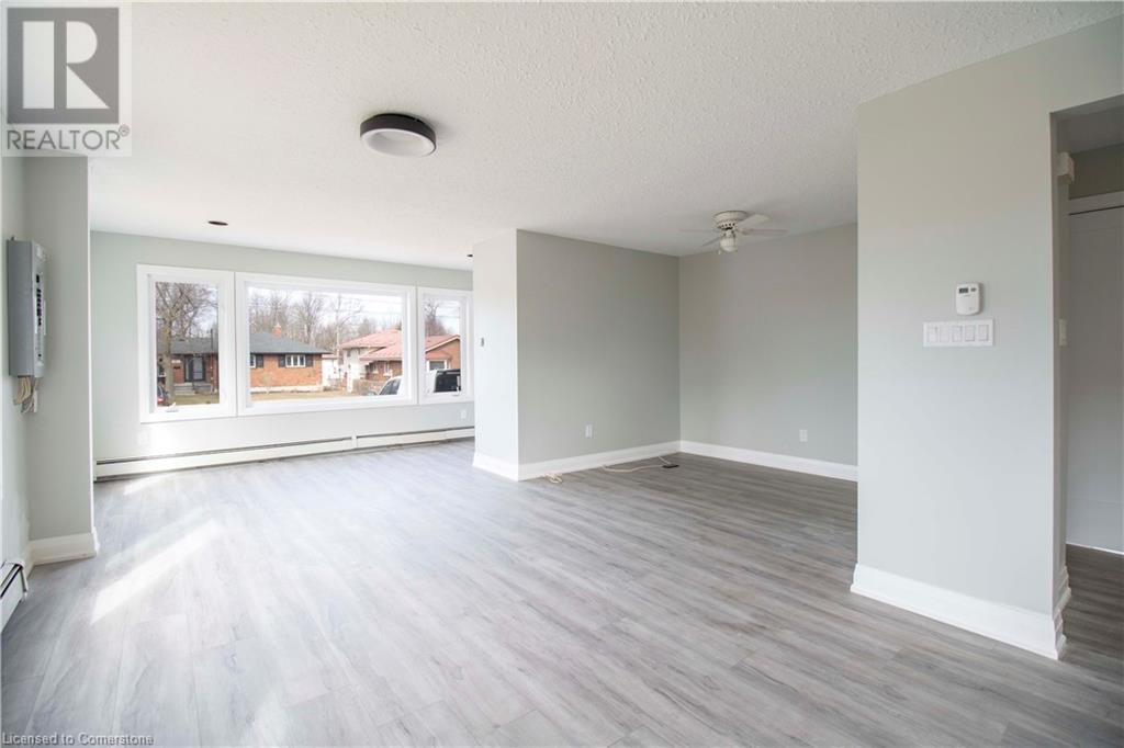 393 BOWEN ROAD Image 3