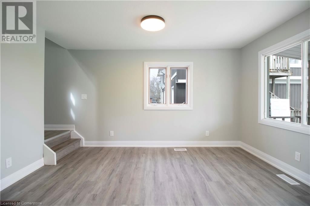 393 BOWEN ROAD Image 30