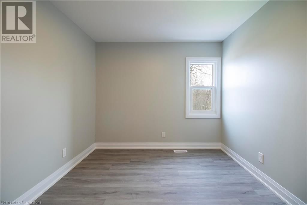 393 BOWEN ROAD Image 37