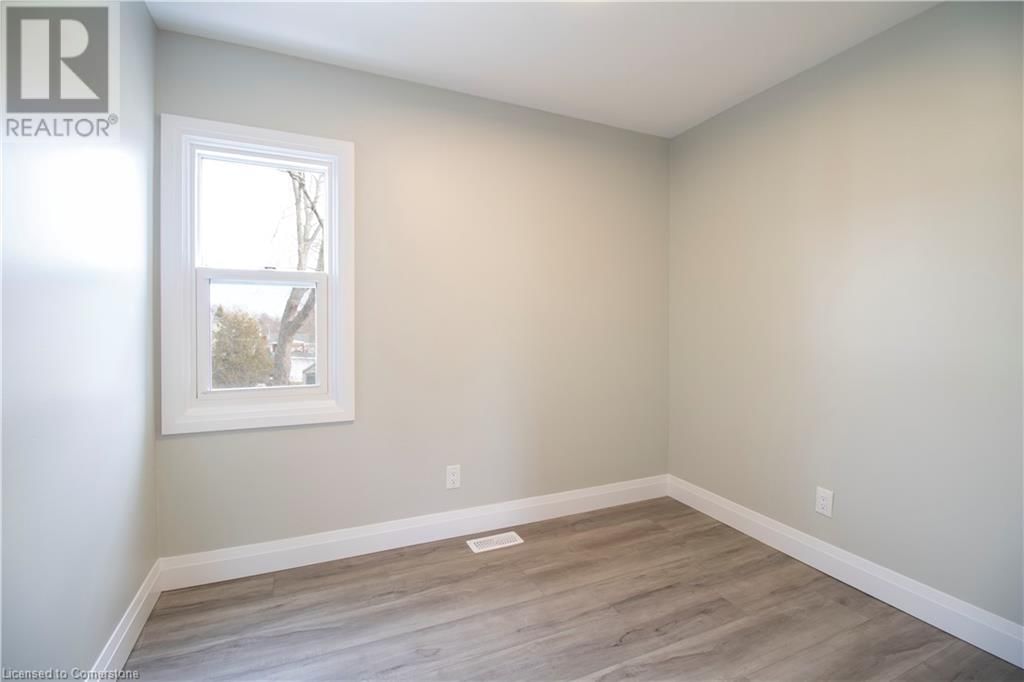 393 BOWEN ROAD Image 39