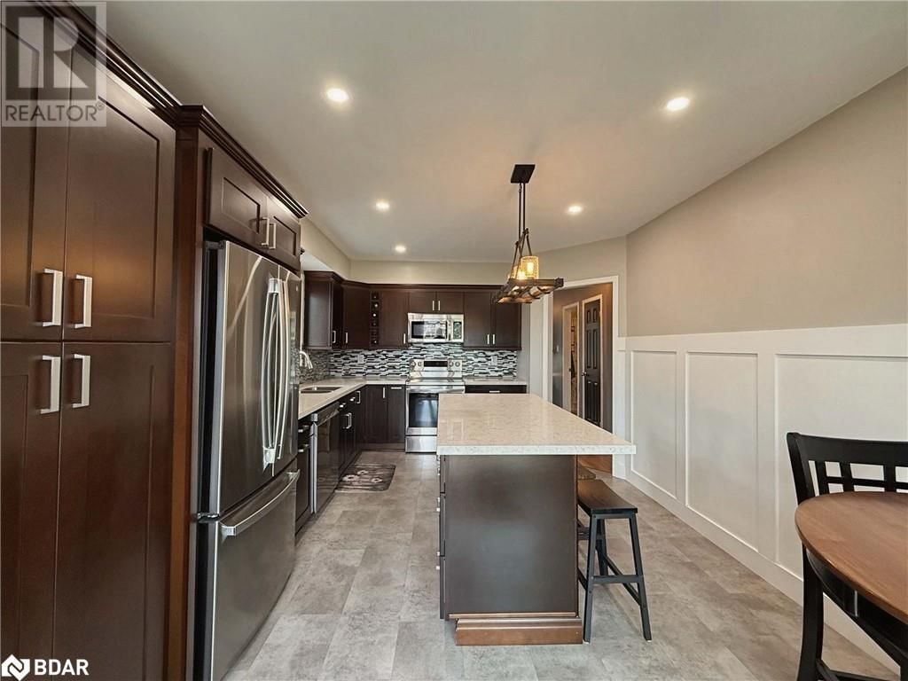 144 MAPLEWOOD DRIVE Image 16