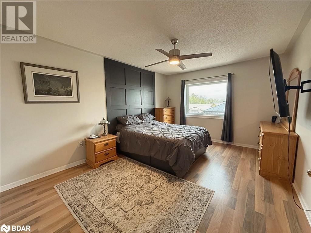 144 MAPLEWOOD DRIVE Image 19