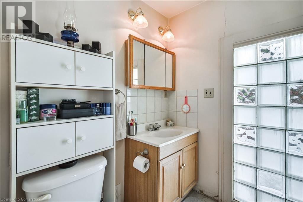 4674 RYERSON CRESCENT Image 11