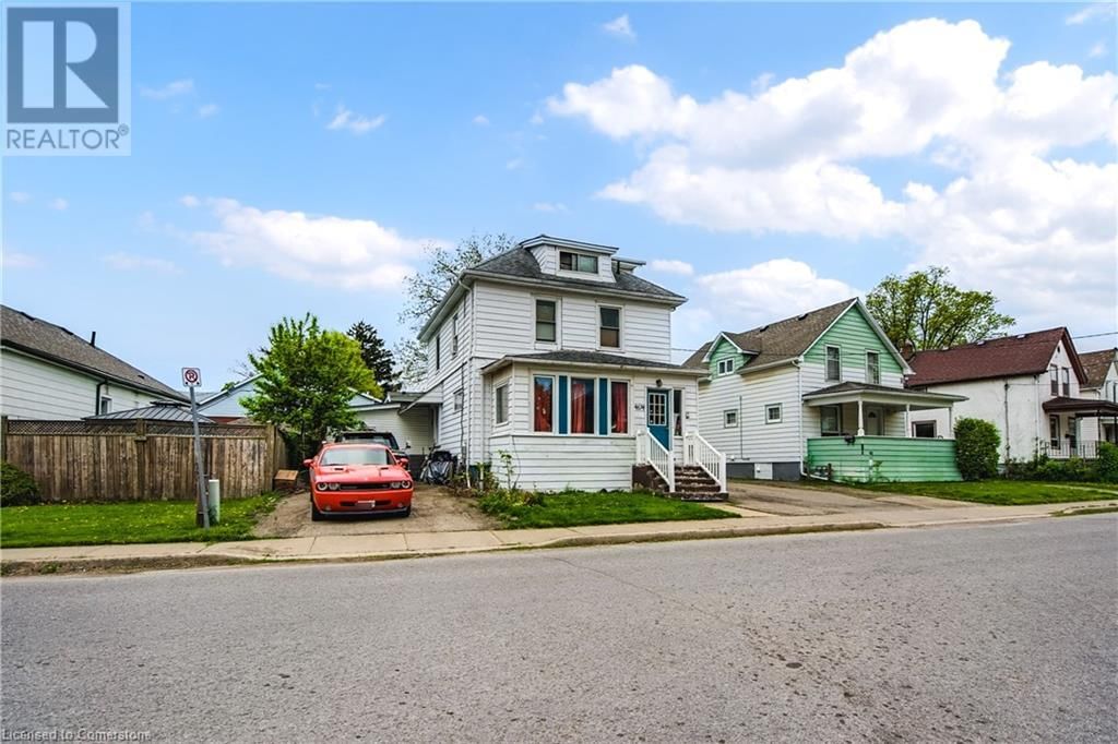 4674 RYERSON CRESCENT Image 3