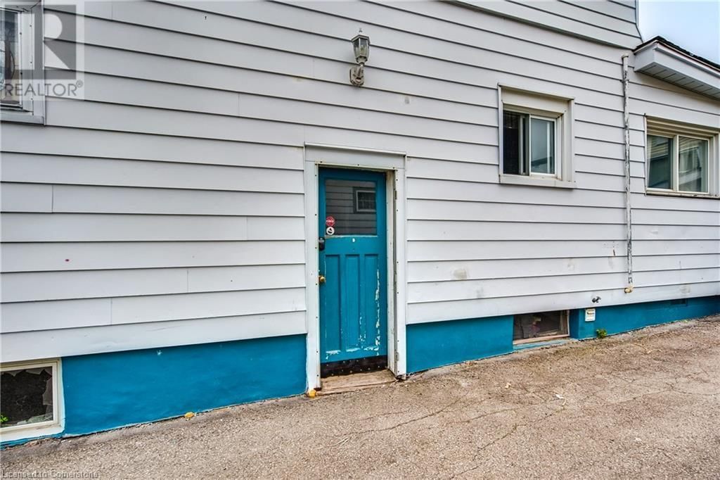 4674 RYERSON CRESCENT Image 30