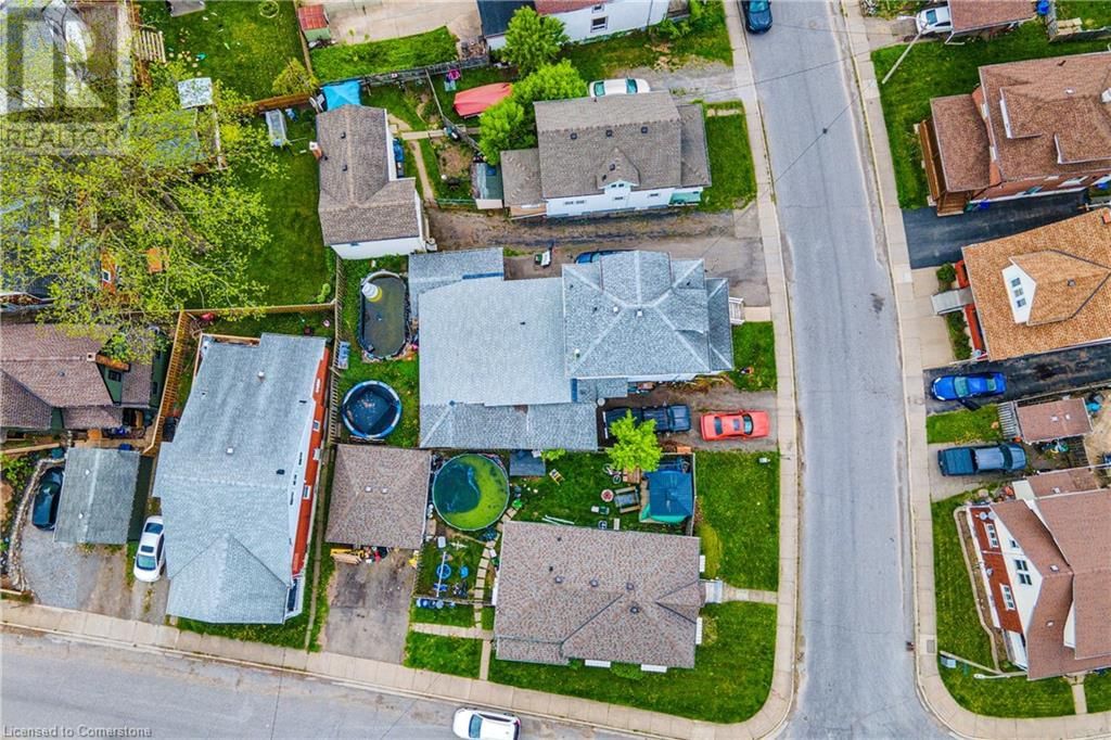4674 RYERSON CRESCENT Image 37