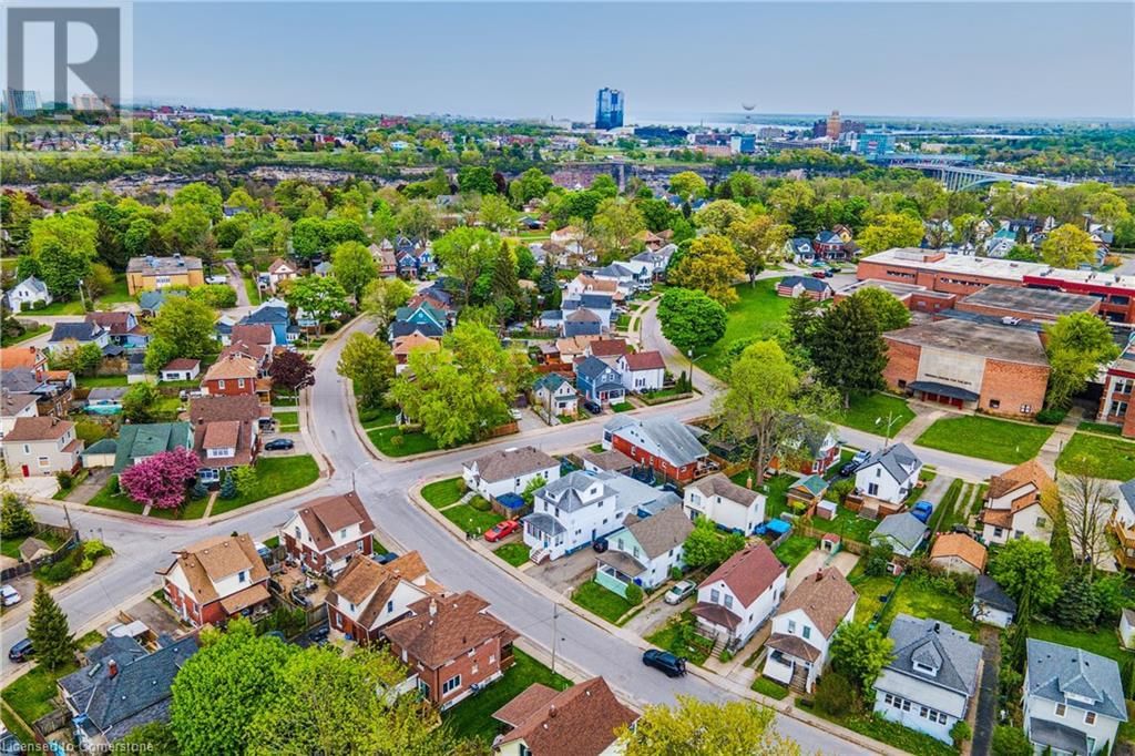 4674 RYERSON CRESCENT Image 39