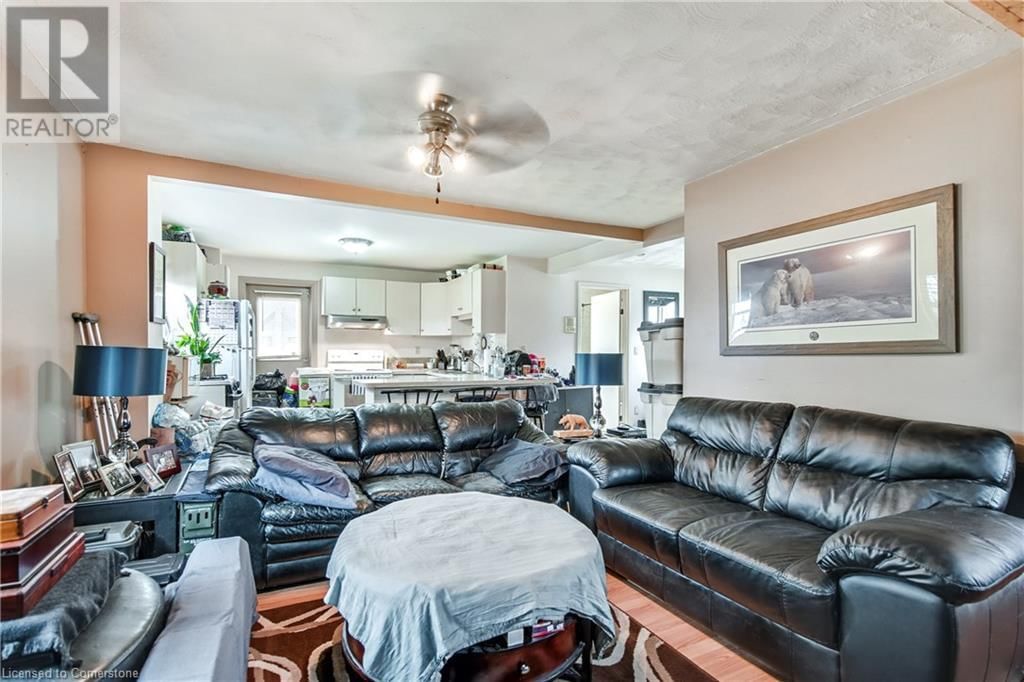 4674 RYERSON CRESCENT Image 7