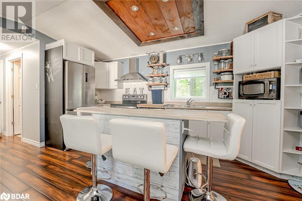 7498 ISLAND CRESCENT Image 4