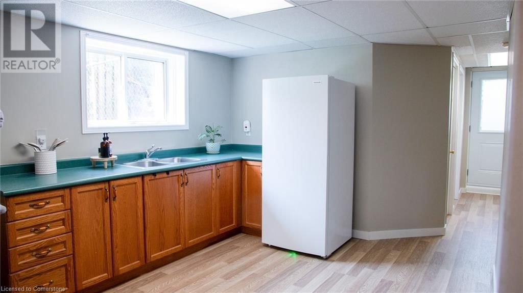 4969 ALEXANDRA AVENUE Image 28