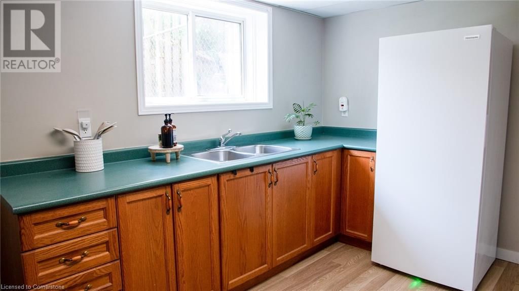 4969 ALEXANDRA AVENUE Image 29