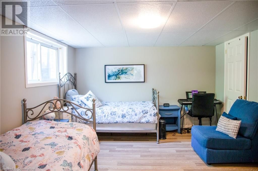 4969 ALEXANDRA AVENUE Image 32
