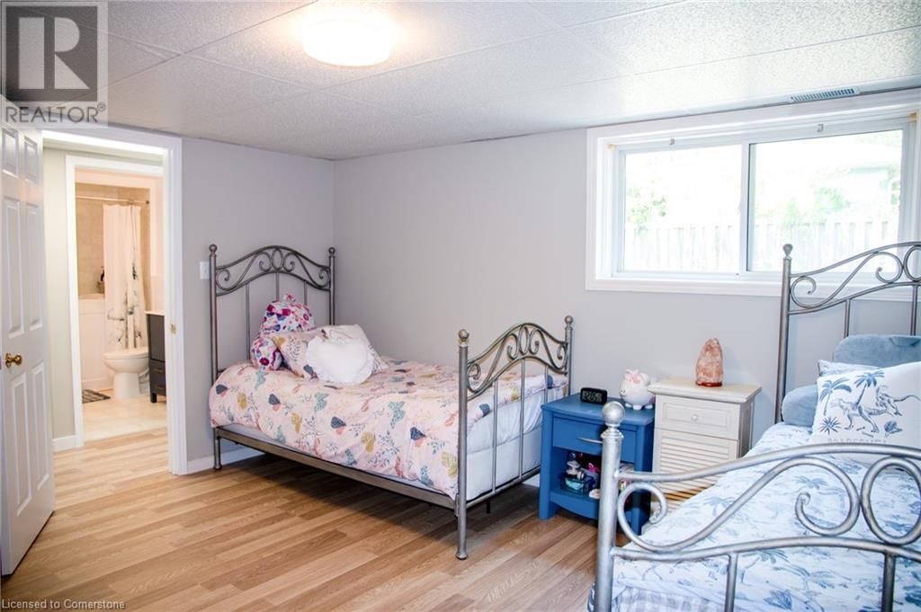 4969 ALEXANDRA AVENUE Image 33