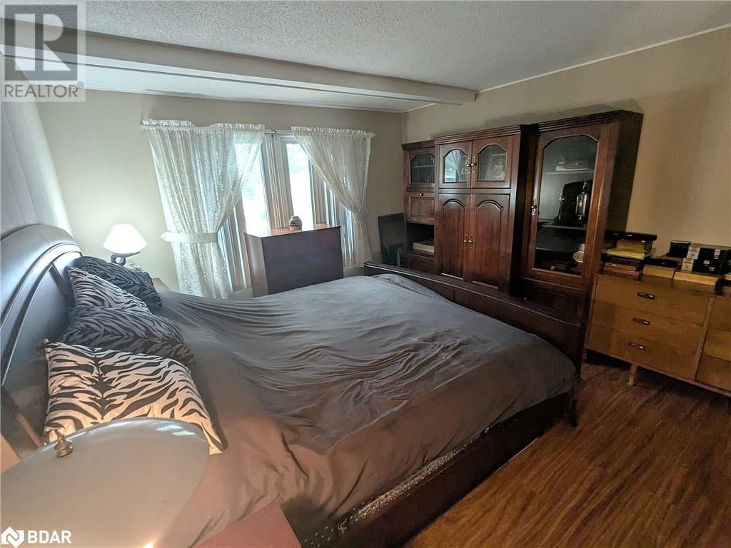 66 LINDEN LANE Image 24