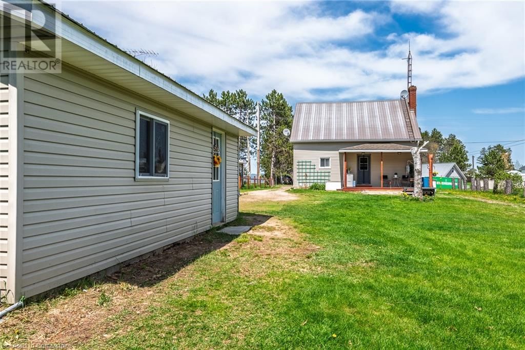 2683 ROUND LAKE ROAD Image 34