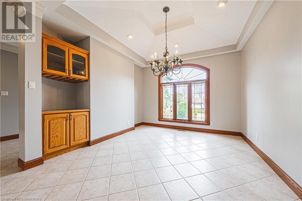 388 HEMLOCK AVENUE Image 13