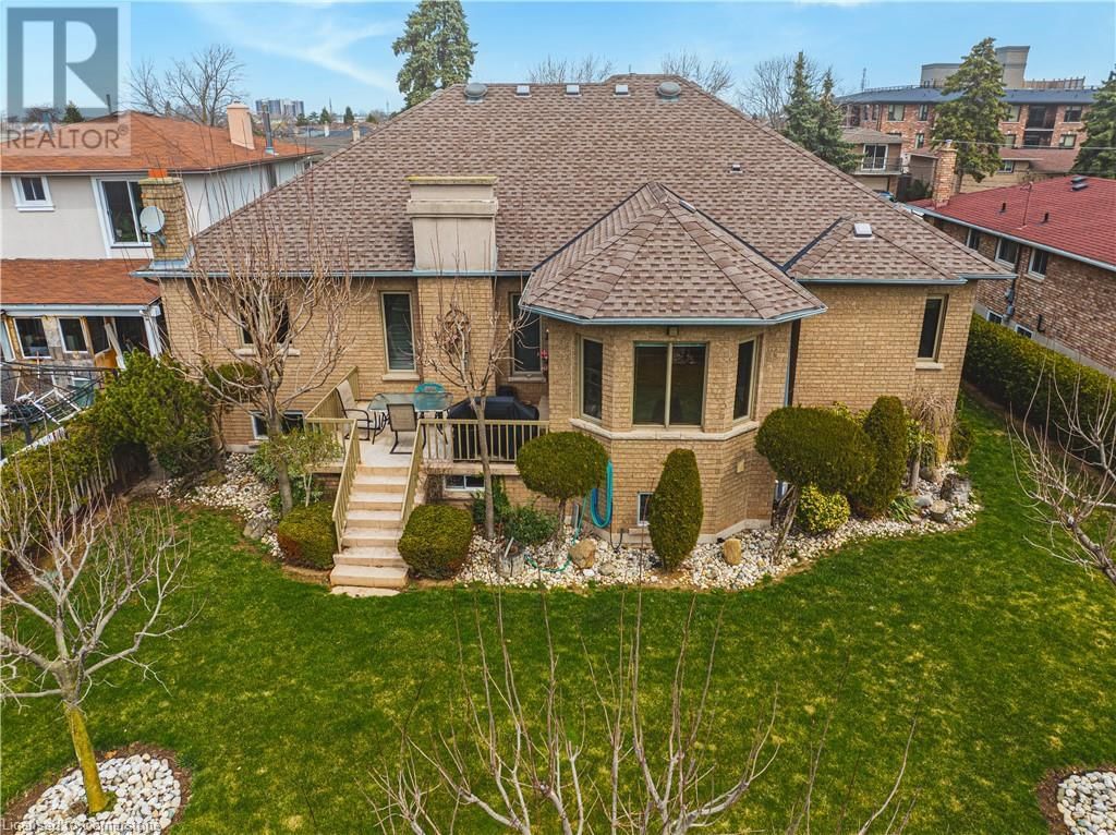388 HEMLOCK AVENUE Image 46