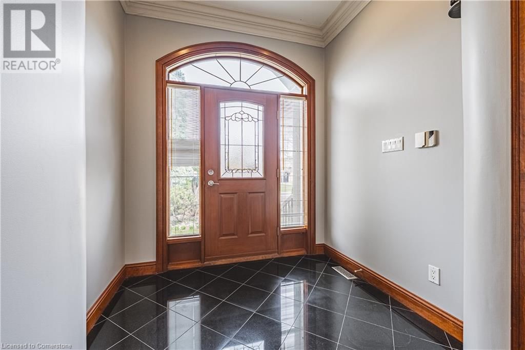 388 HEMLOCK AVENUE Image 5