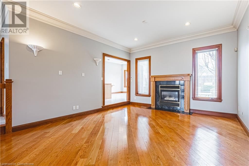 388 HEMLOCK AVENUE Image 9