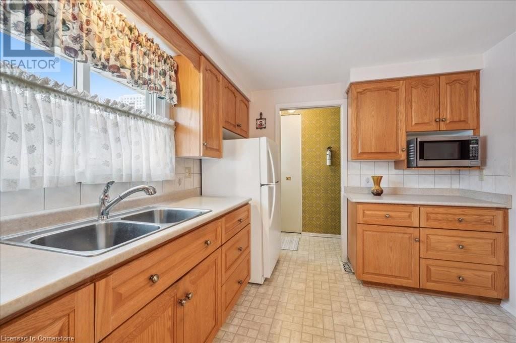 148 PEPPERWOOD CRESCENT Image 18