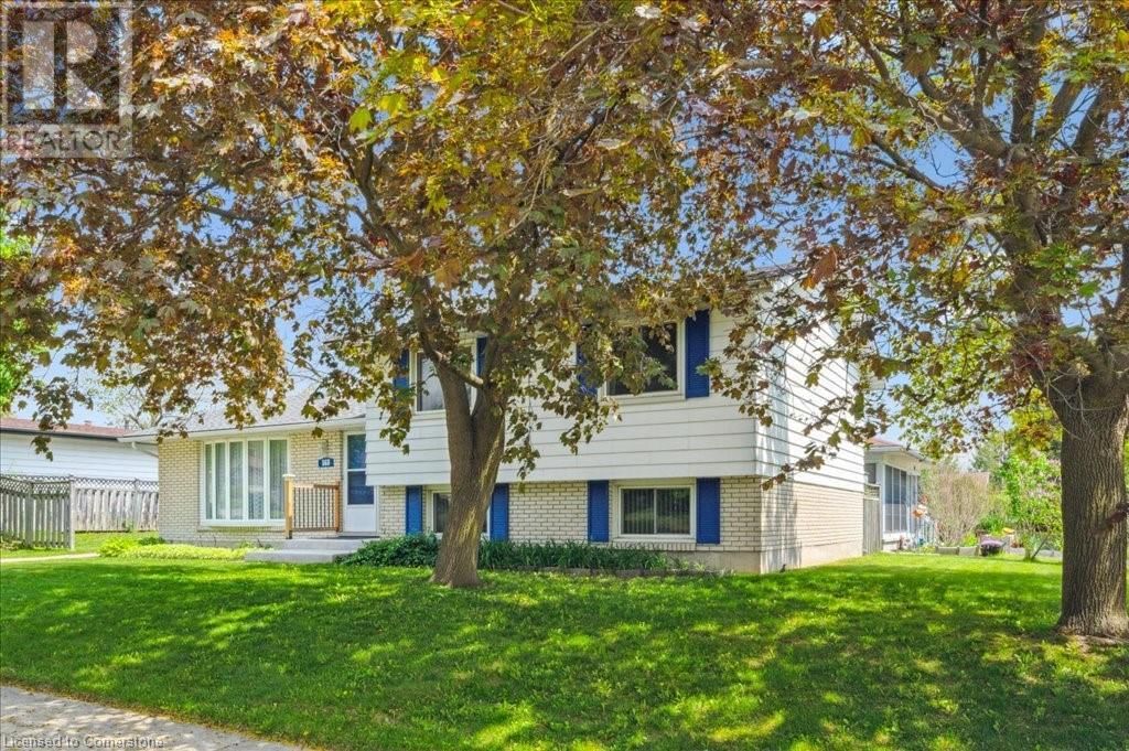 148 PEPPERWOOD CRESCENT Image 3