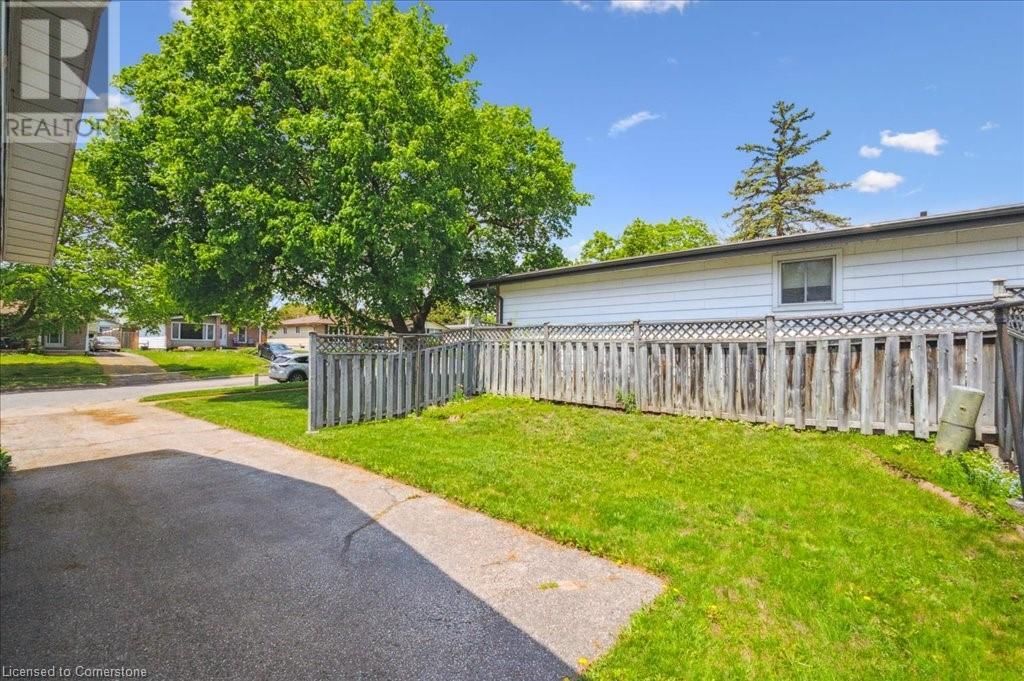 148 PEPPERWOOD CRESCENT Image 38