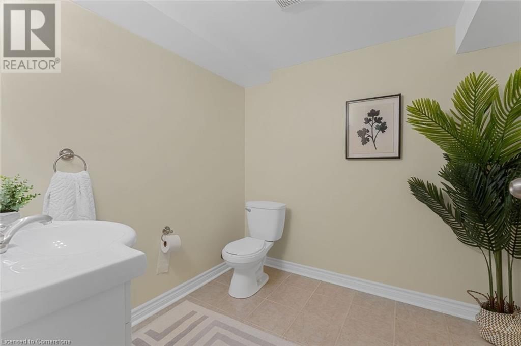 82 - 1489 HERITAGE WAY Image 31