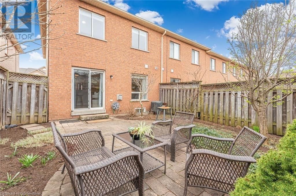 82 - 1489 HERITAGE WAY Image 32